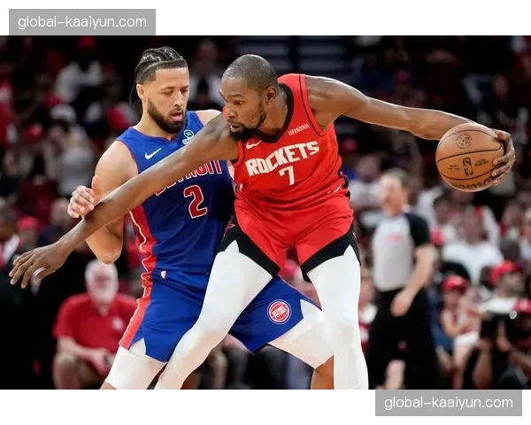 活塞37胜12负领跑东部 坎宁安9.8助攻彰显阵容深度 活塞37胜12负领跑东部 坎宁安9.8助攻彰显阵容深度